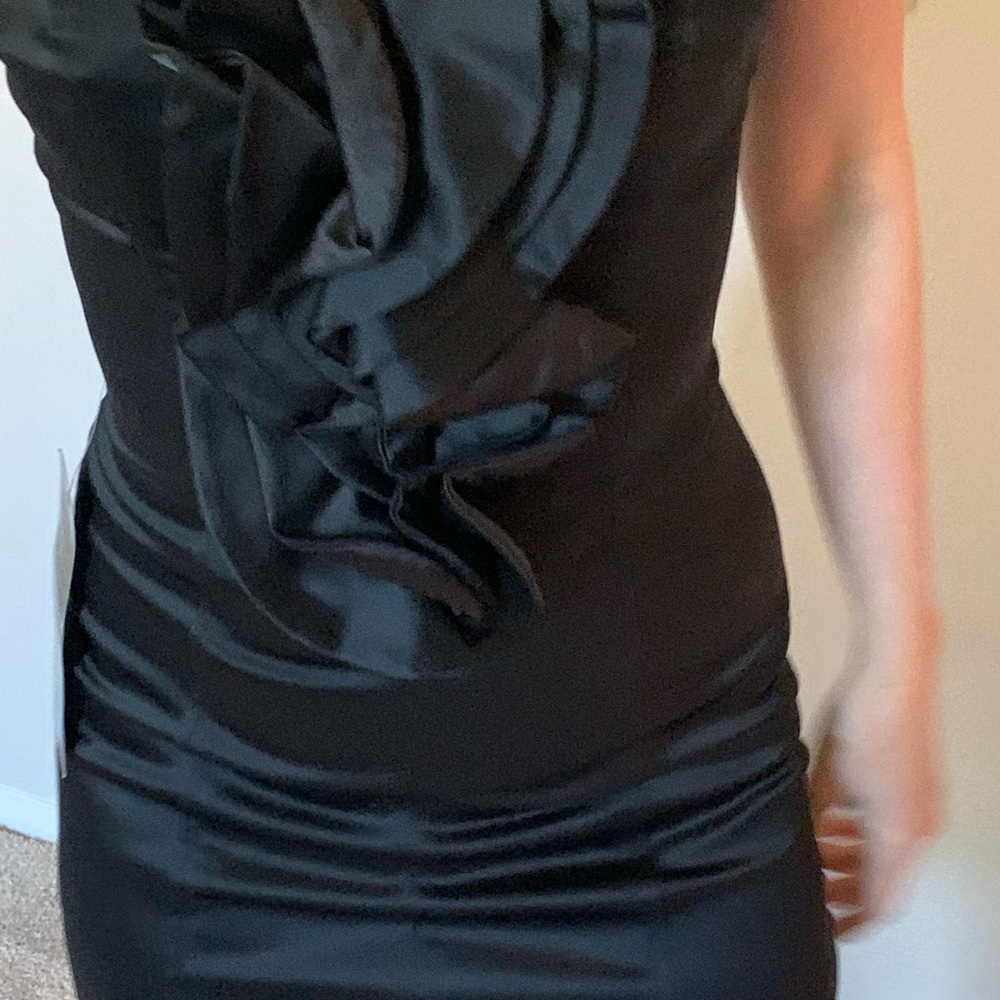 Brand new silk dress. I am 5.2 hight and this comes above my knee